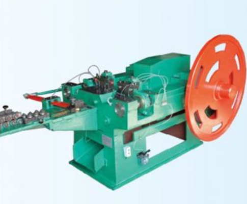 Alta precisione delle macchine per la produzione di chiodi per tetti automatici da 4,5 mm
