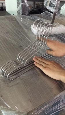 Macchine per appendiabiti a filo a doppia inversione automatiche