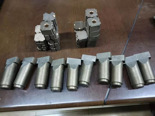 Il chiodo che fa i dadi, inchioda la fabbricazione delle muffe, strumenti, matrice per chiodo duplex/doppio della testa che fa la macchina SZ94-4.5C