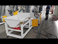 Macchina automatica per l'imballaggio di sacchetti di plastica con graffette a U